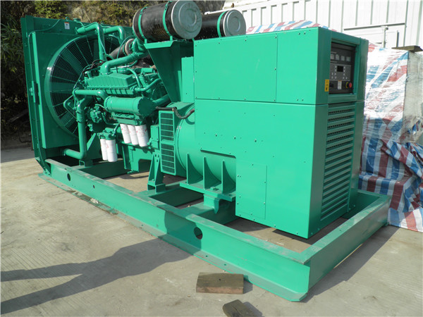 昌都出租发电机 发电机组厂家：柴油发电机组的控制屏的作用是什么？