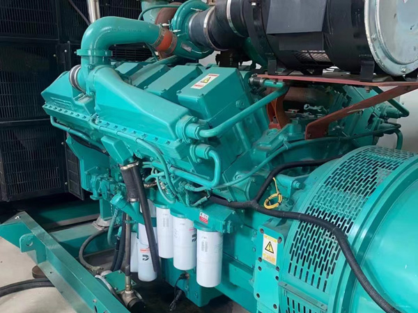 昌都更换100kW柴油发电机组机油时，需要注意哪些事项？